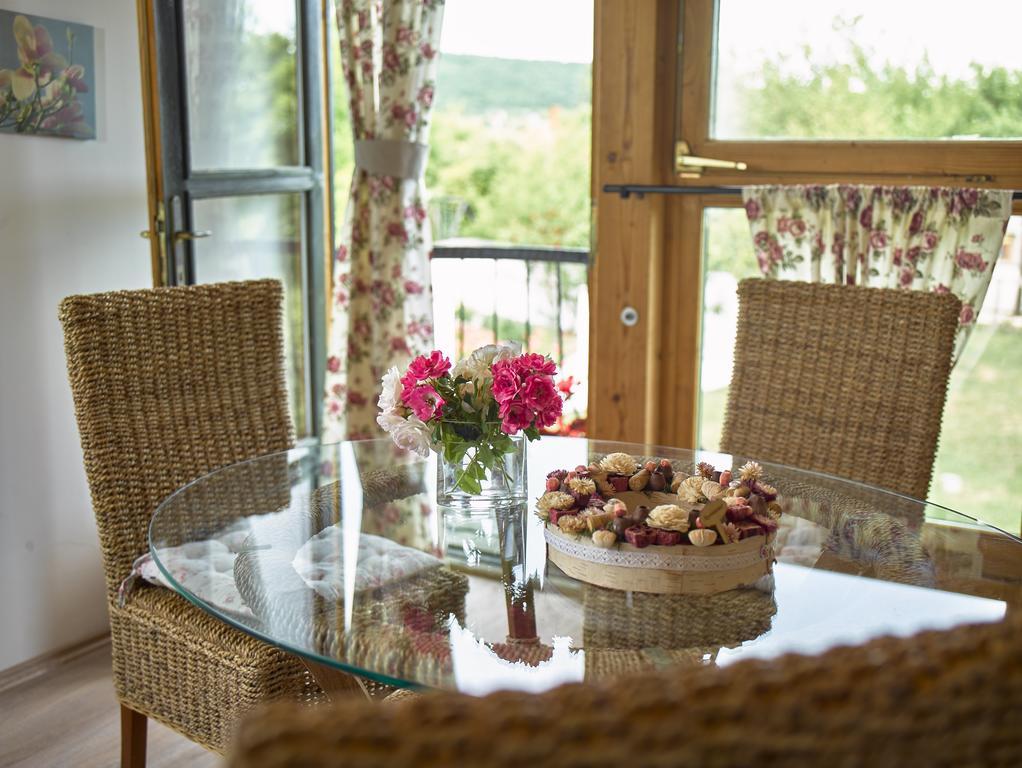 Videki Haz Guest House Tagyon ภายนอก รูปภาพ