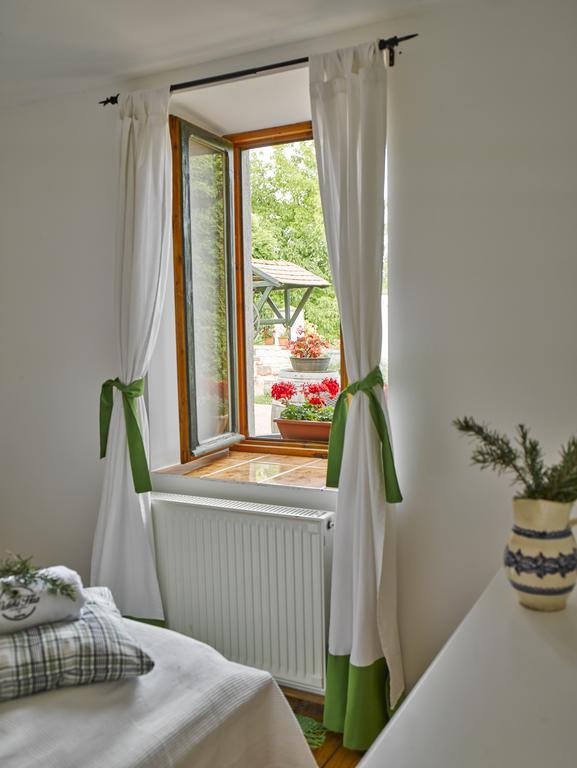 Videki Haz Guest House Tagyon ภายนอก รูปภาพ